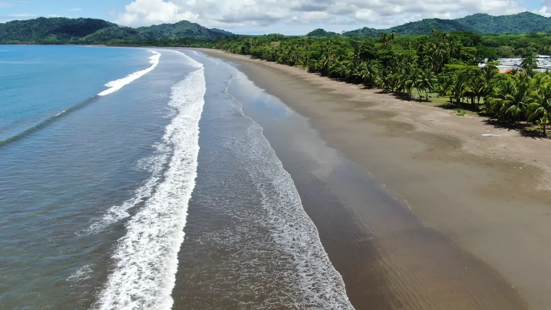 Aerial view of Bahía Garza on the Nosara coast. Photo: Joshua ten Brink / WildPhotography.com
